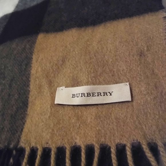 Reversible Check and Print Cashmere Scarve